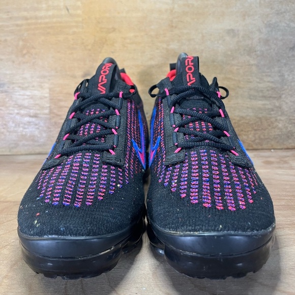 Nike Air VaporMax Flyknit Womens Sz 7.5 Running Shoes Sneakers Black Hyper Pink - Picture 2 of 12